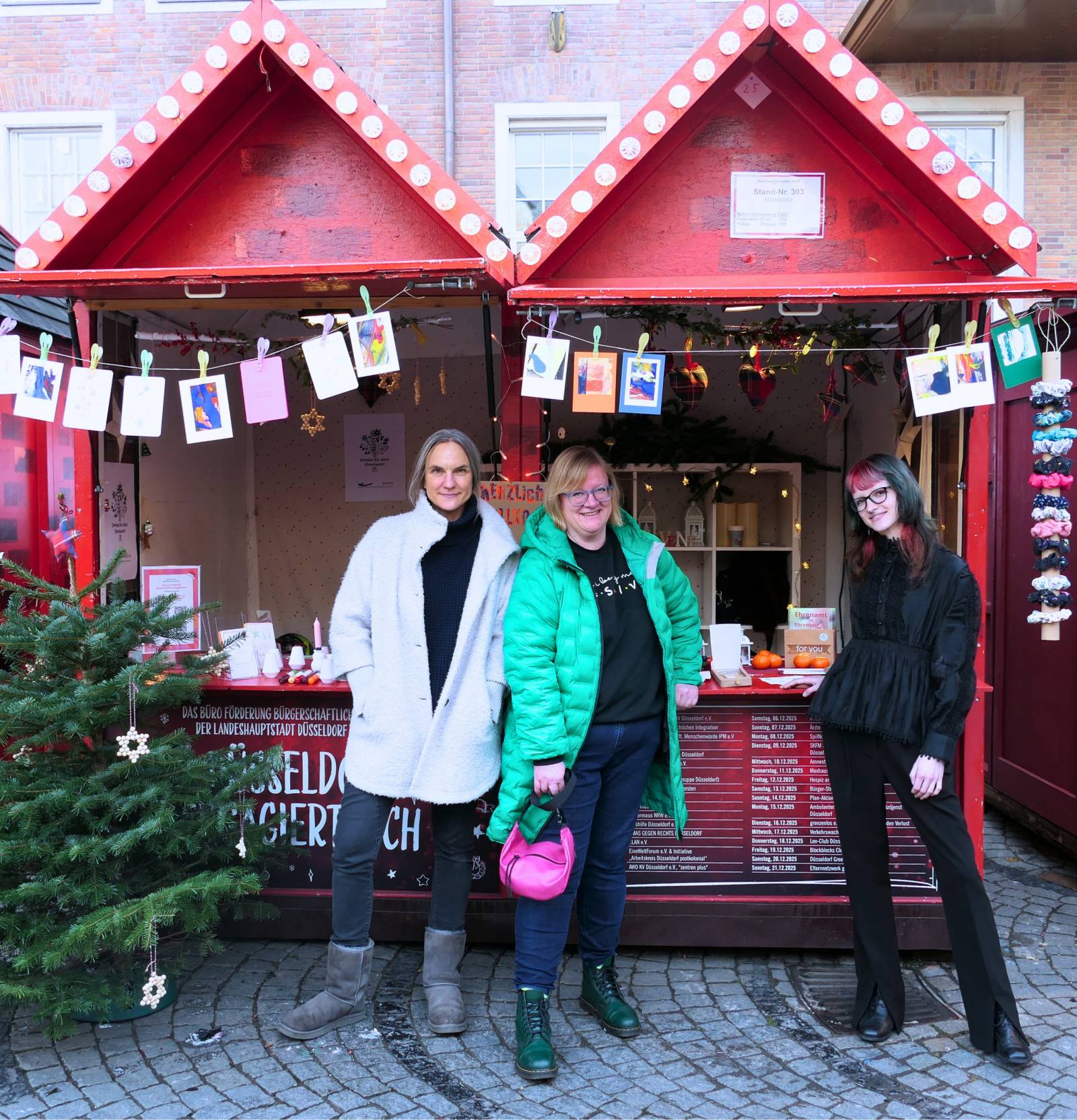 Weihnachtshütte für das Düsseldorfer Ehrenamt
